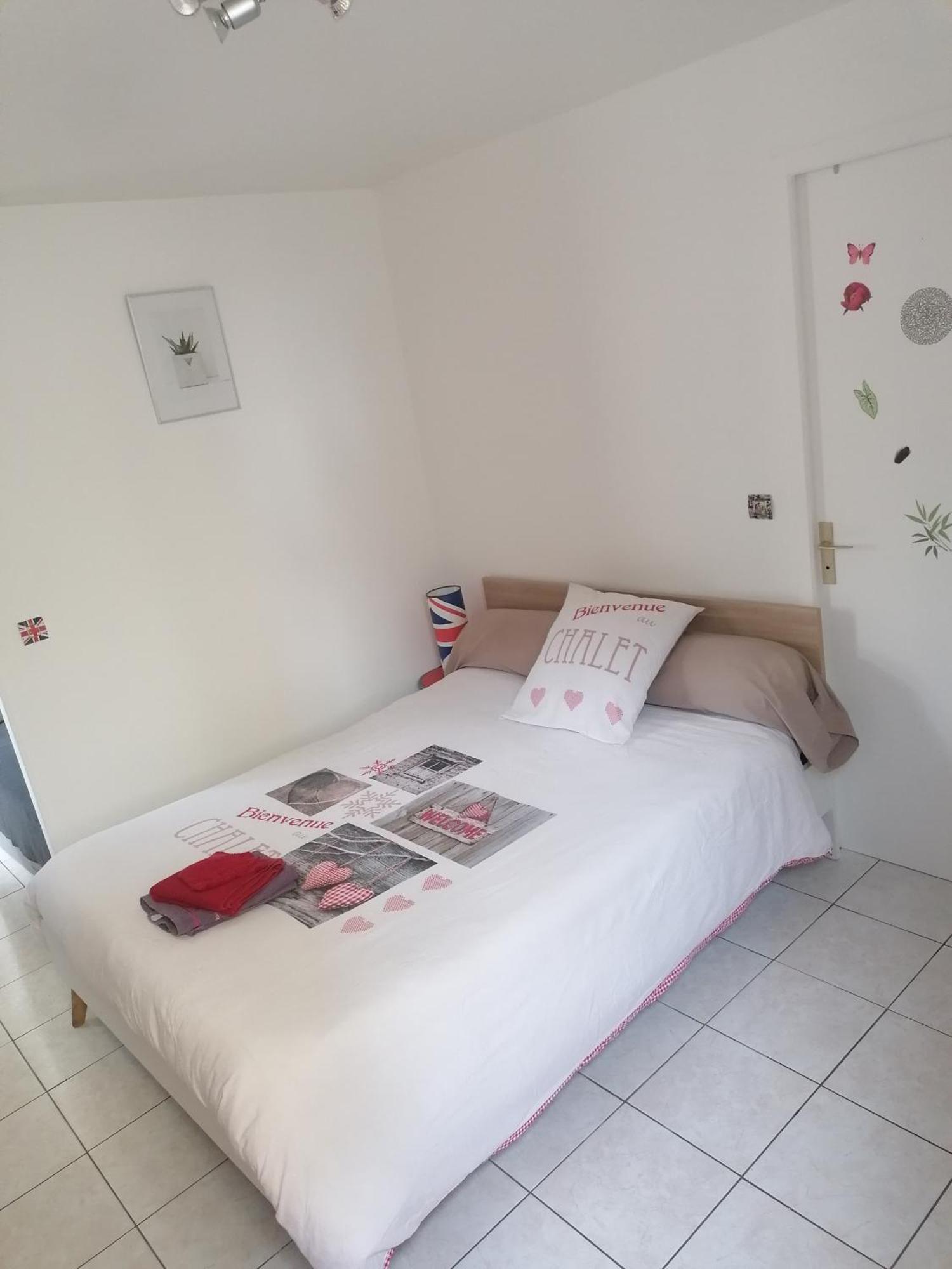Le Petit Chalet -Appartement Proche De La Vieille Ville , Du Centre Ville Et Du Tram- Petit Dejeuner Offert Le Mans Exterior foto